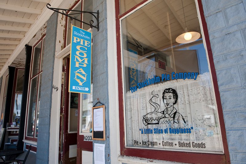 Exterior of Stockholm Pie Company in wi, food recommendations for twin cities